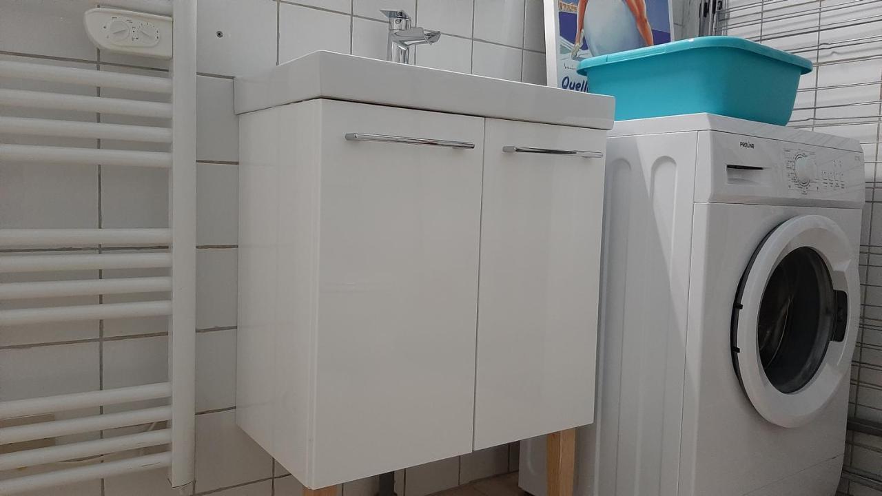 Les Bains De Mer - Station Balneaire Les Sablettes Apartment Ла Сен-сюр-Мер Екстериор снимка