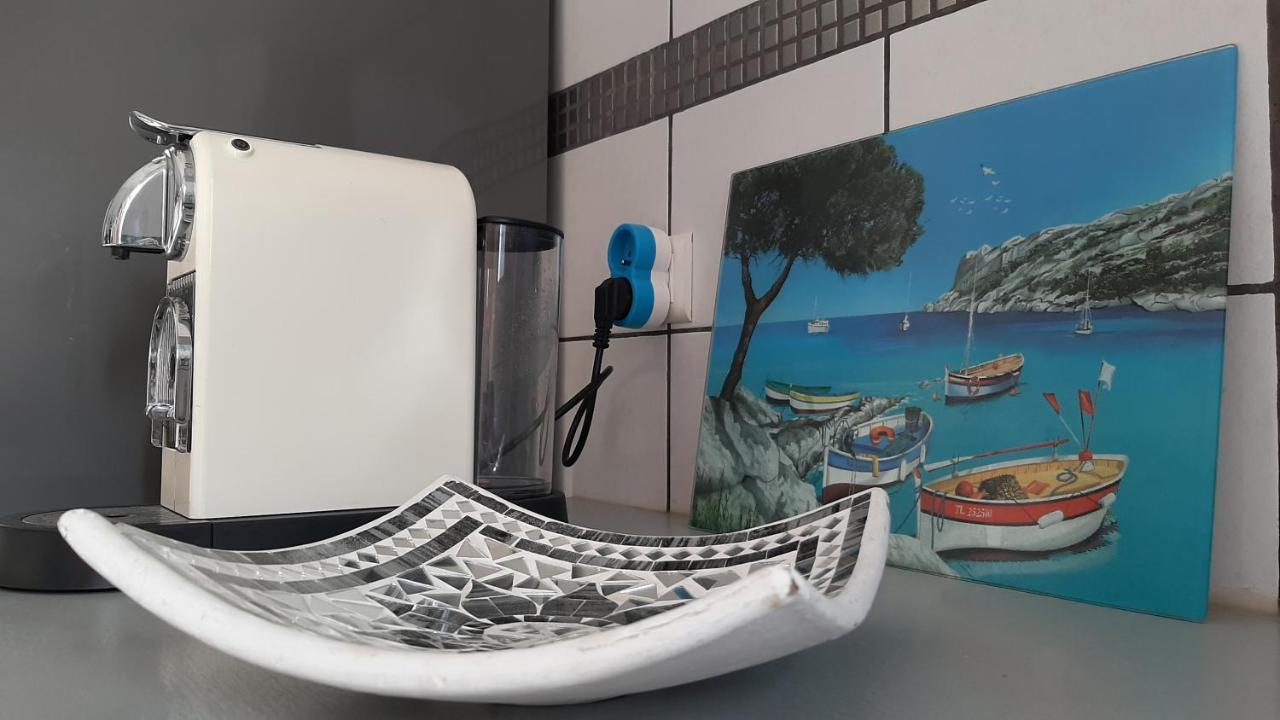 Les Bains De Mer - Station Balneaire Les Sablettes Apartment Ла Сен-сюр-Мер Екстериор снимка