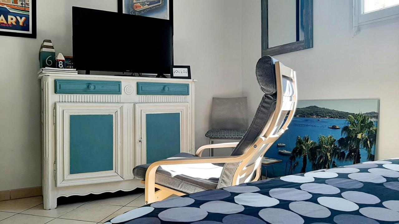 Les Bains De Mer - Station Balneaire Les Sablettes Apartment Ла Сен-сюр-Мер Екстериор снимка